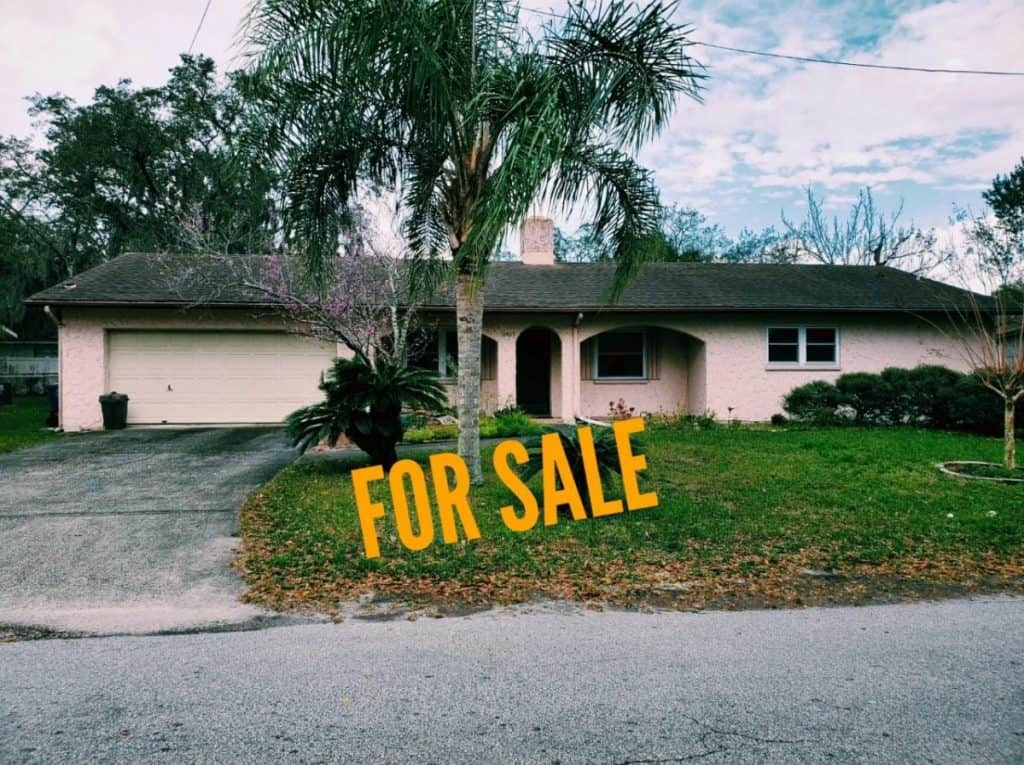 TAMPA PROPERTY FOR SALE! 10405 N. HARTTS DRIVE TAMPA FL 33617 Marisol